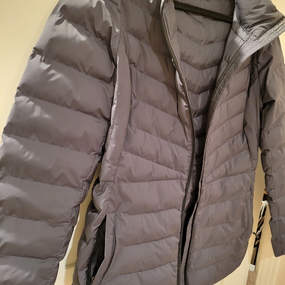 Women's Gray Puffer Jacket - Picture 4 of 13